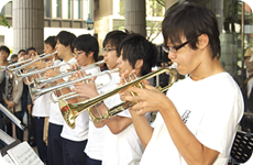 大丸神戸店・トアロード玄関横