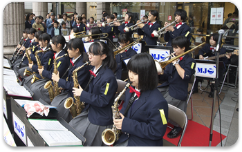西宮市立西宮浜中学校「マリナシティ・ジュニア・ジャズ・オーケストラ」